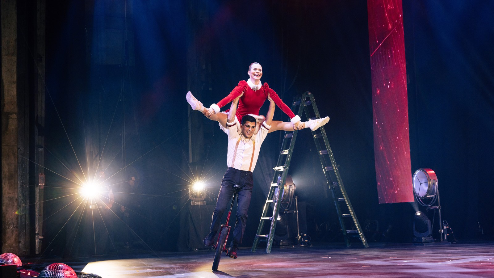 A Magical Cirque Christmas